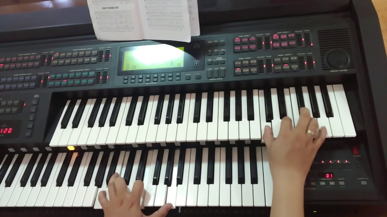 Bộ lễ Seraphim. Đàn el Yamaha 900 - Lê Hiền Josh