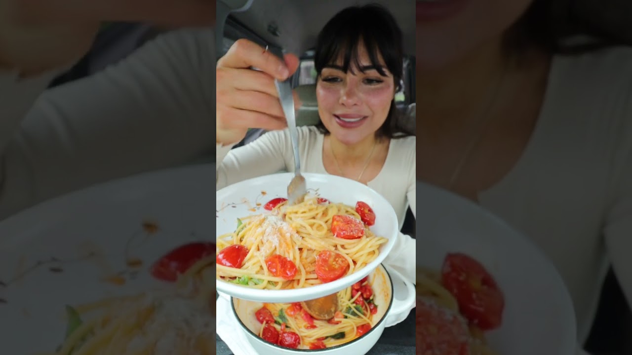 Car Spaghetti Mukbang