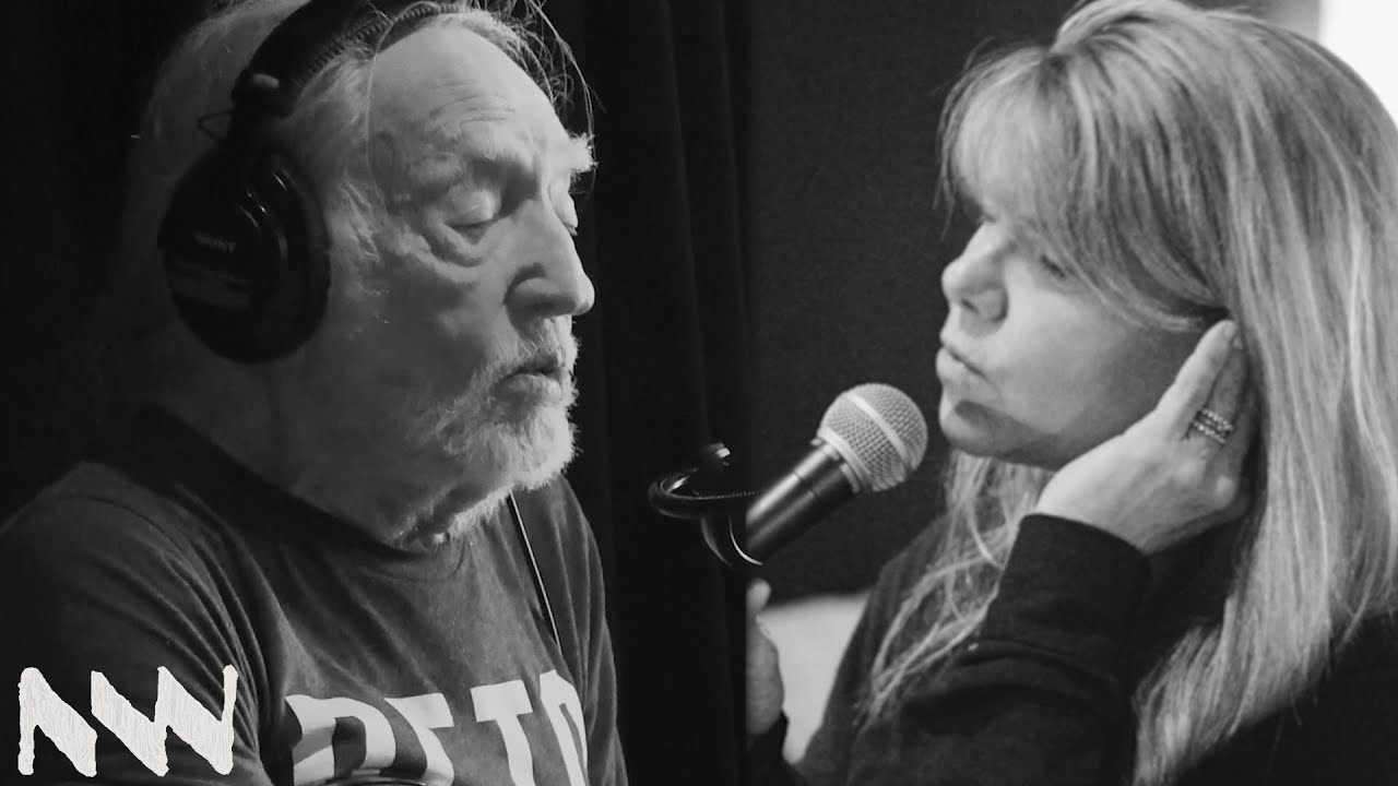 Paula Nelson & Willie Nelson | Slow Down Old World | The Next Waltz