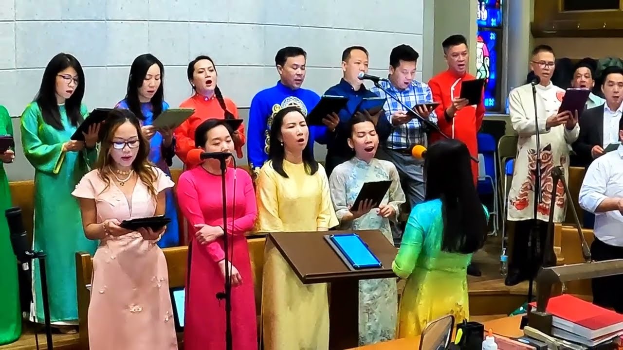 Xuân Tạ Ơn - Hoàng Phương