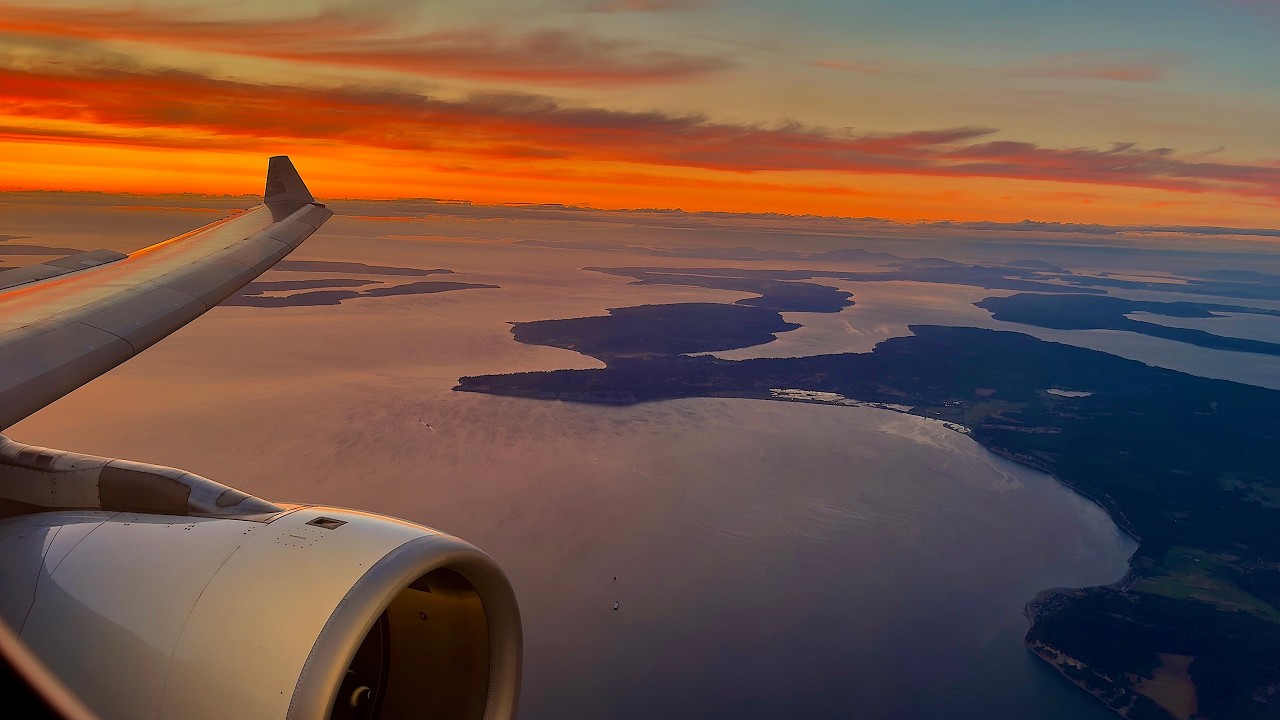 [4K] – Full Flight – Hawaiian Airlines – Airbus A330-243 – ANC-SEA – N360HA – HA682 – IFS 1100