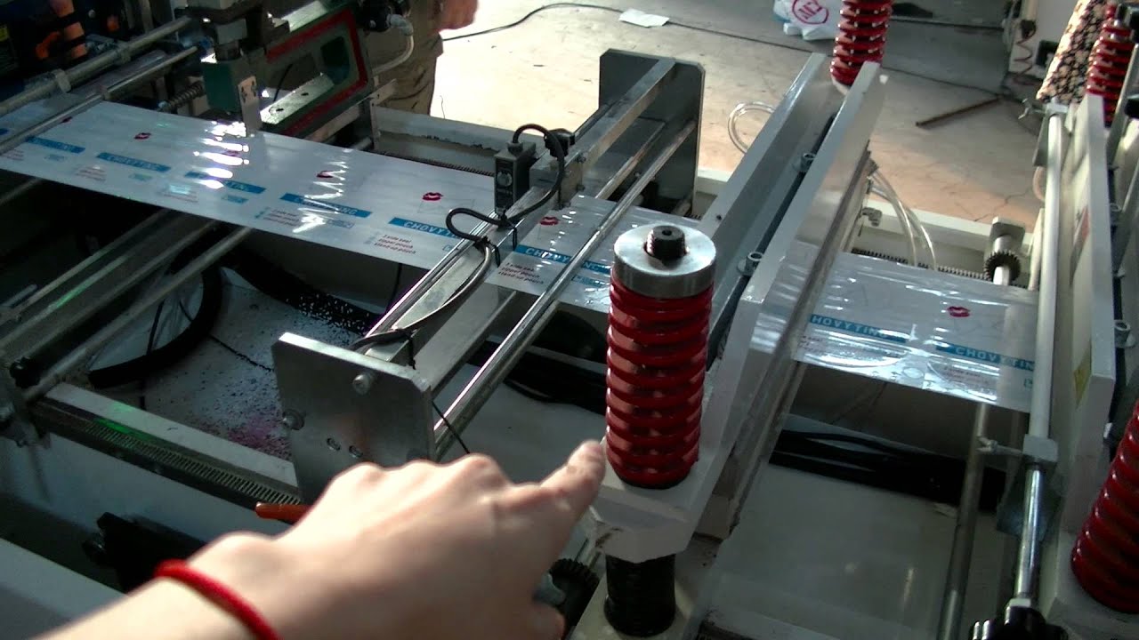 Maquina para hace bolsa de plastico con cierre