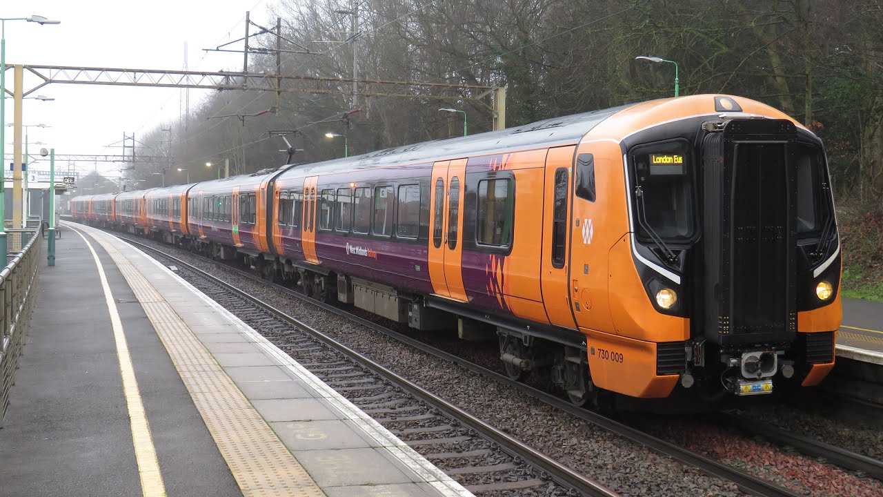 Trains at: Kings Langley | WCML | 27/12/24