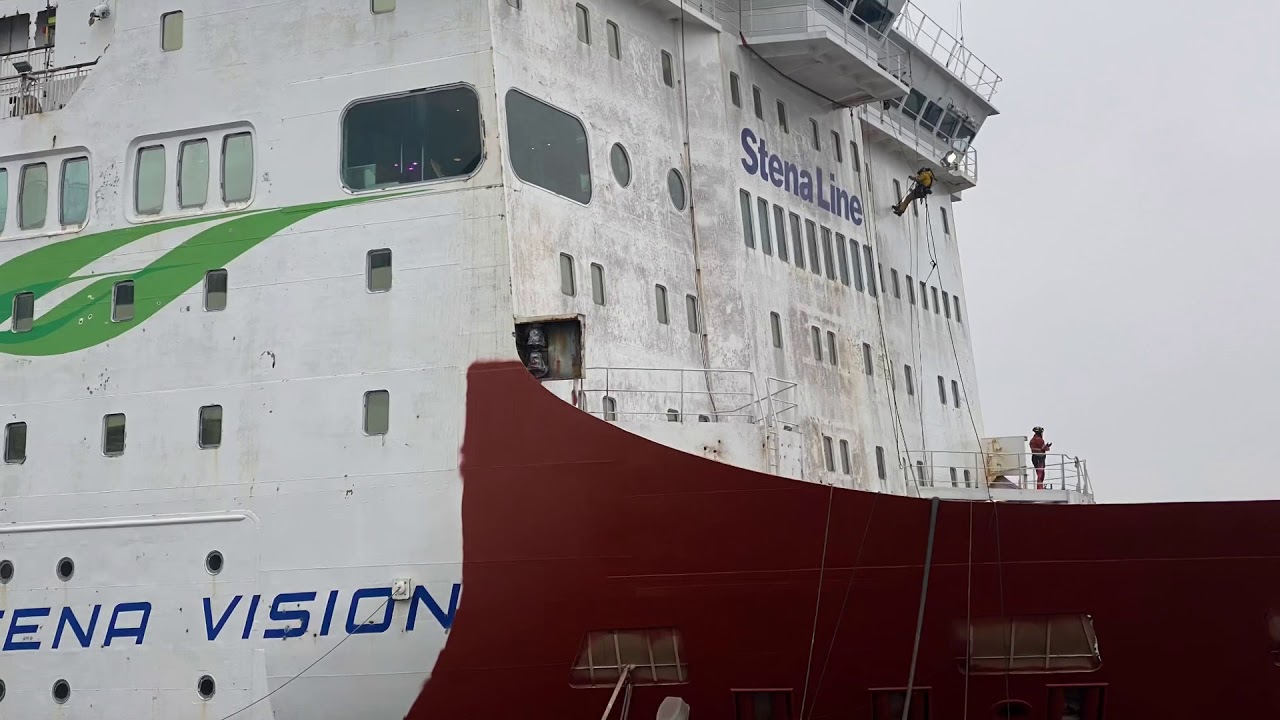 STENA VISION - SHIP PAINTING IN THE SHIPYARD