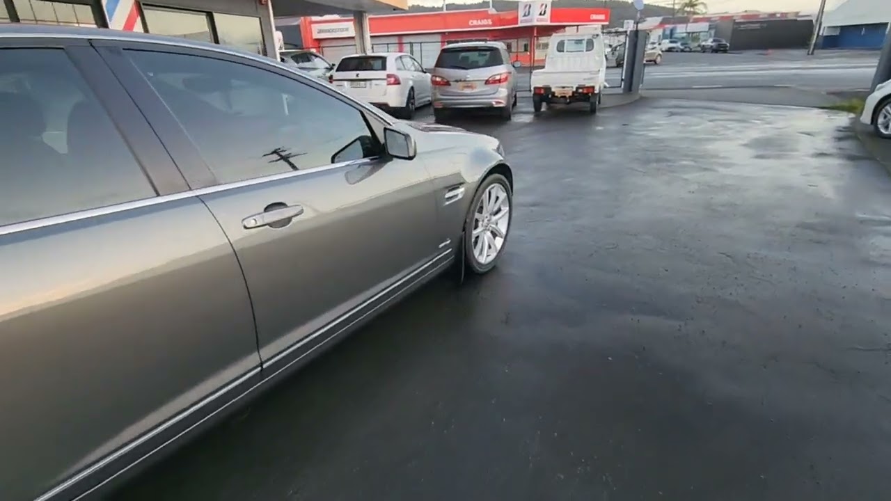2012 Holden Calais V8 - Doubt you will find a better one!