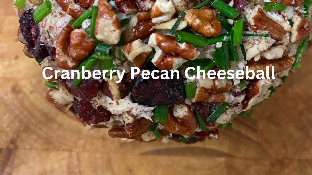 Cranberry Pecan Cheese Ball | Christmas Appetizer #casouthernbelle