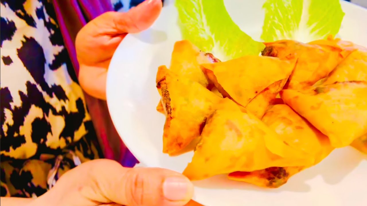 Ramadan recipes, iftar snacks, easy chicken samosa recipe, crispy chicken rolls,  homemade samosas