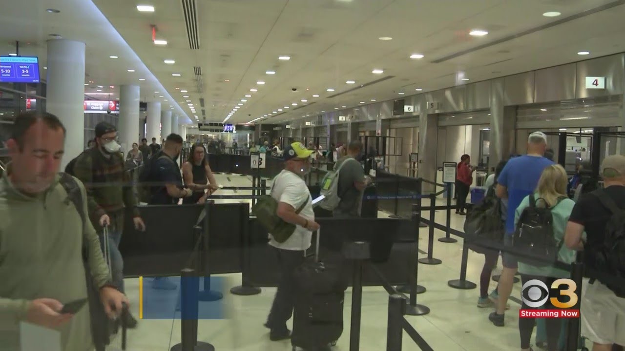 Many flyers at PHL for the Holiday weekend