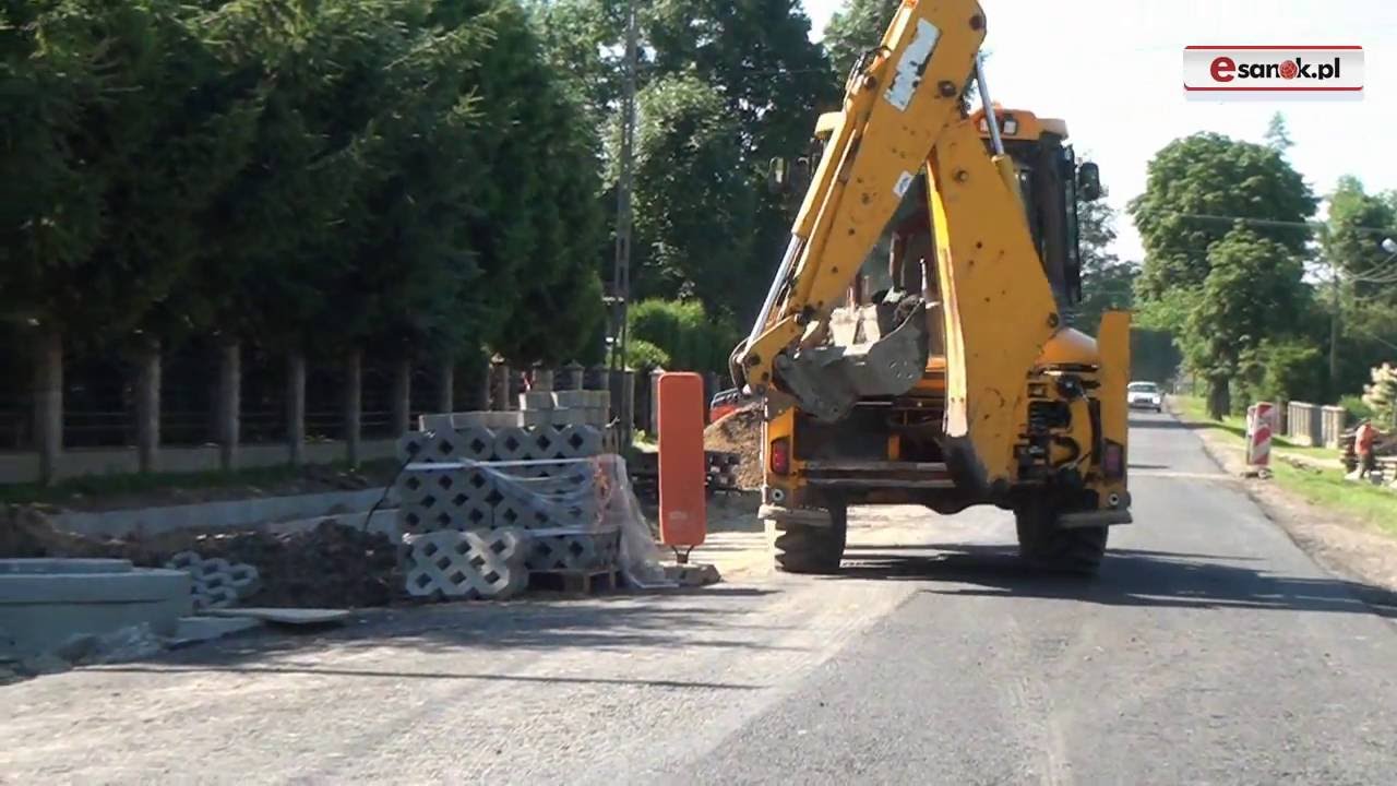 BUKOWSKO24.PL: Będzie bezpieczniej i jeszcze wygodniej. Trwa remont drogi Bukowsko - Pobiedno