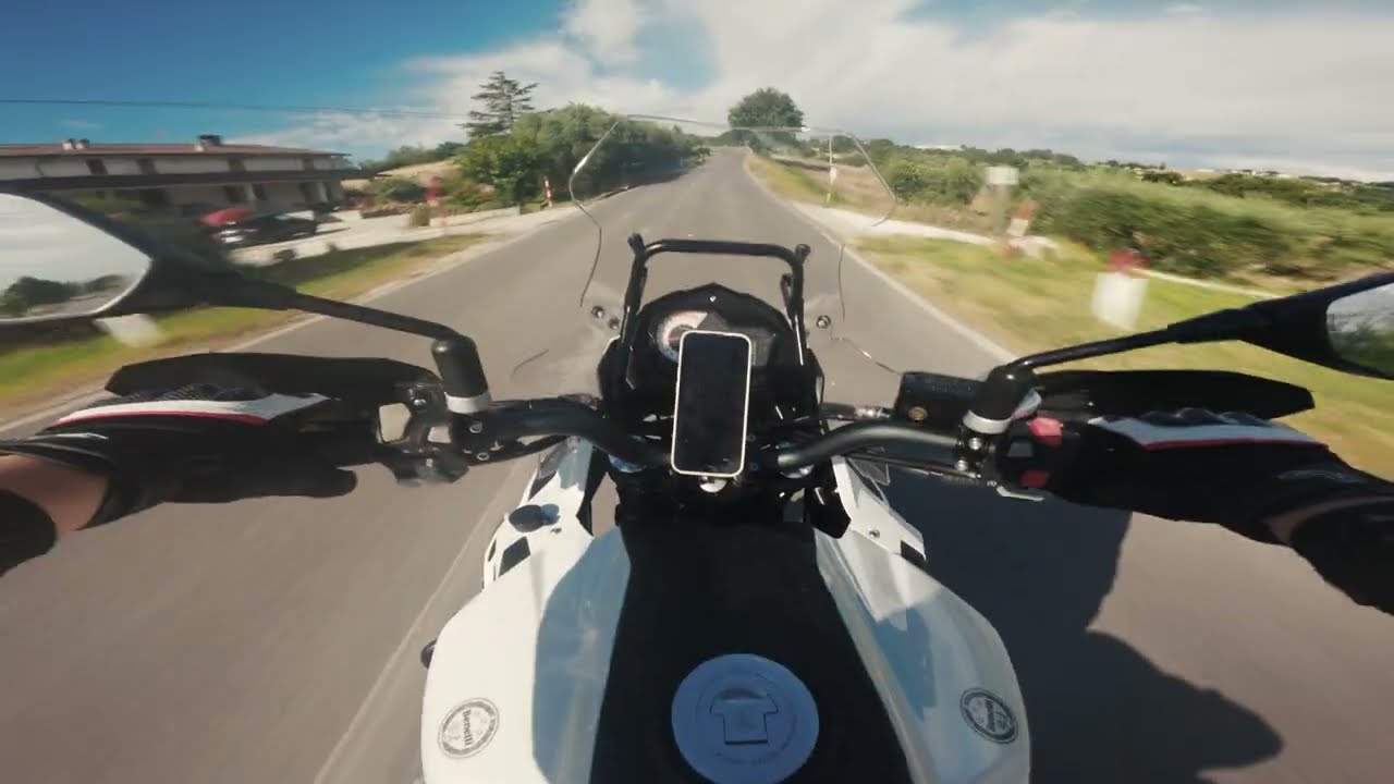 Benelli TRK502X POV - Italy