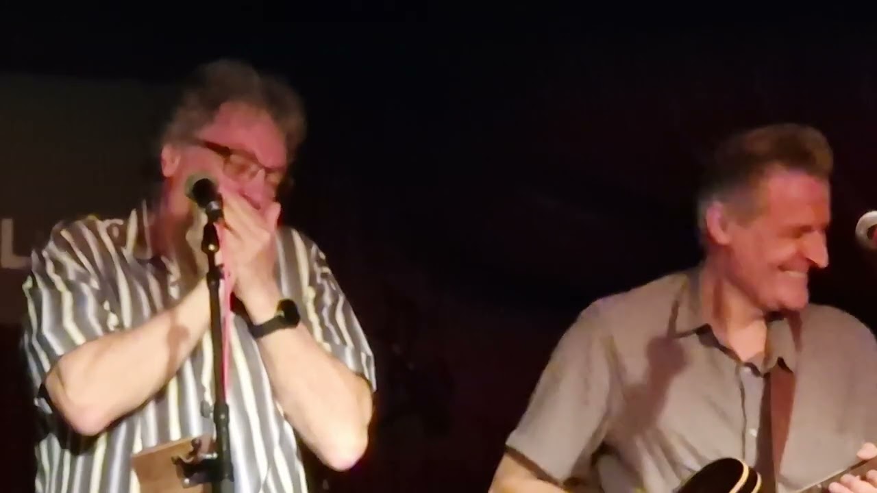 Hooked on blues Live