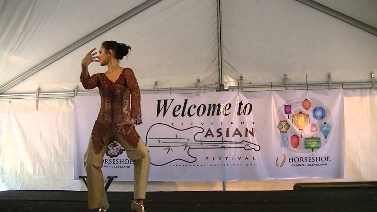 Sundanese Dance of Indonesia at Cleveland Asian Festival