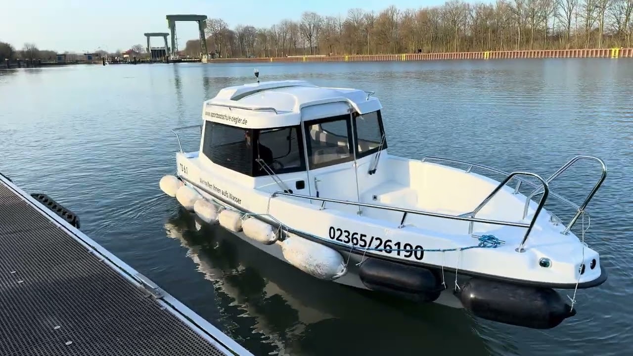 Ablegen Nr. 1 Sportbootf&uuml;hrerschein See Binnen (vom Steg aus gesehen)
