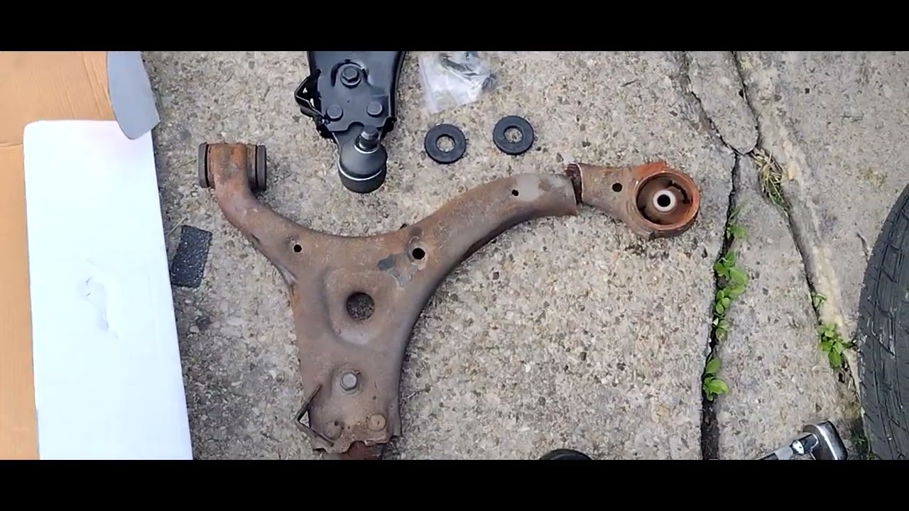 09 Kia Sedona lower control arm replacement