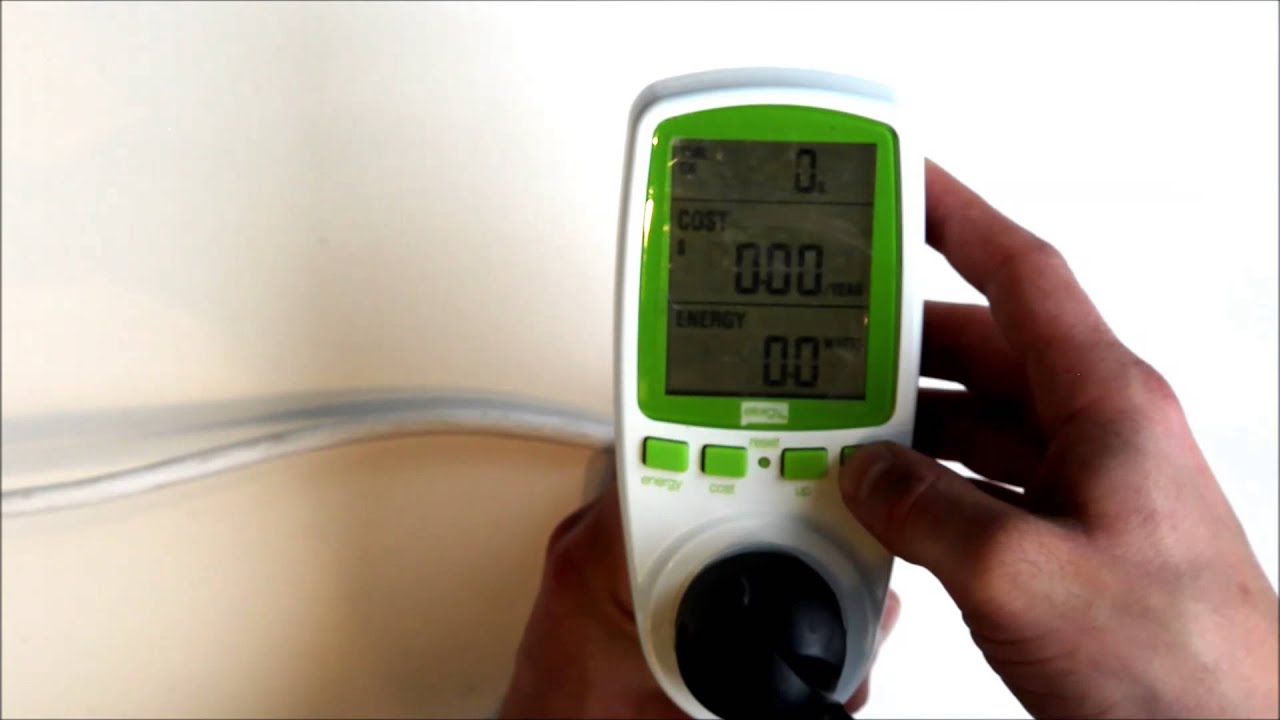 Efergy Power Monitoring Socket - Understand your electricity use and consumption