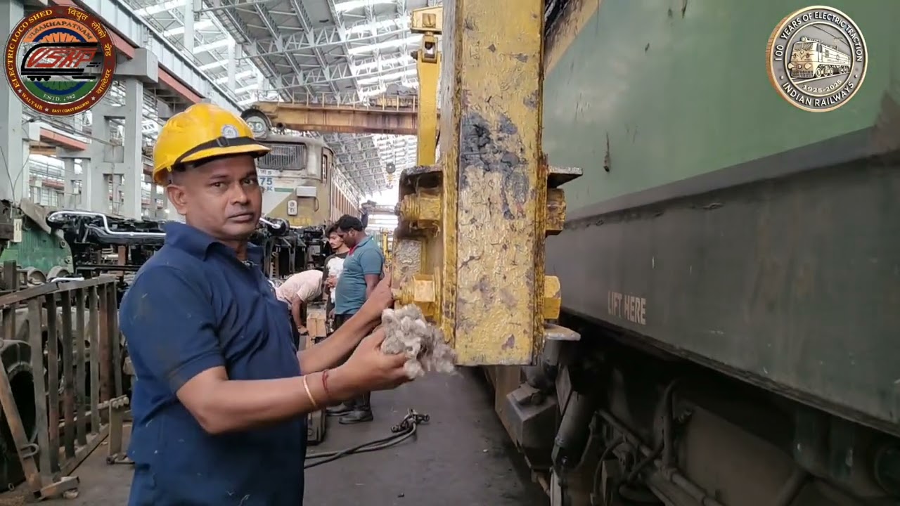 Lifting the Body of an Electric Loco – ELS VSKP Exclusive 🎥🚂"
