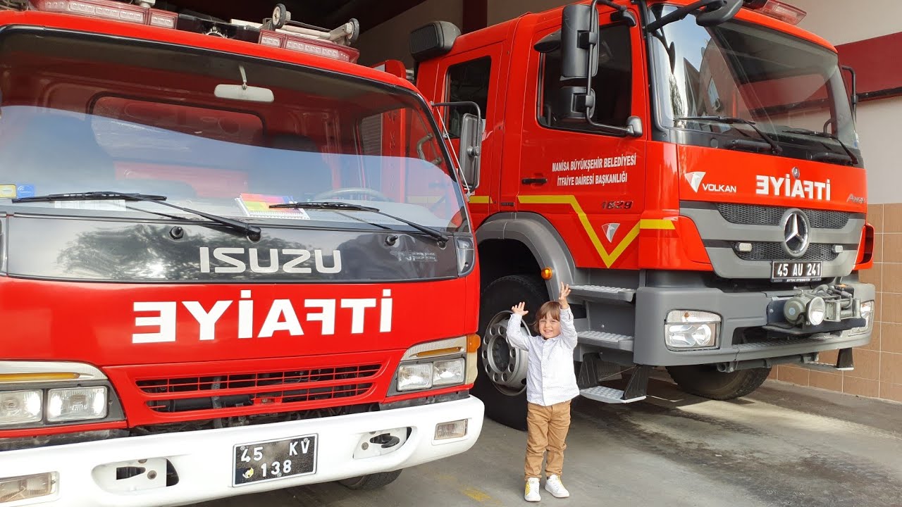 Fatih Selim👨‍🚒 itfaiye🧯 merkezine gitti 🚒gerçek itfaiye💥 arabalarını yakından inceliyor🚒🔥