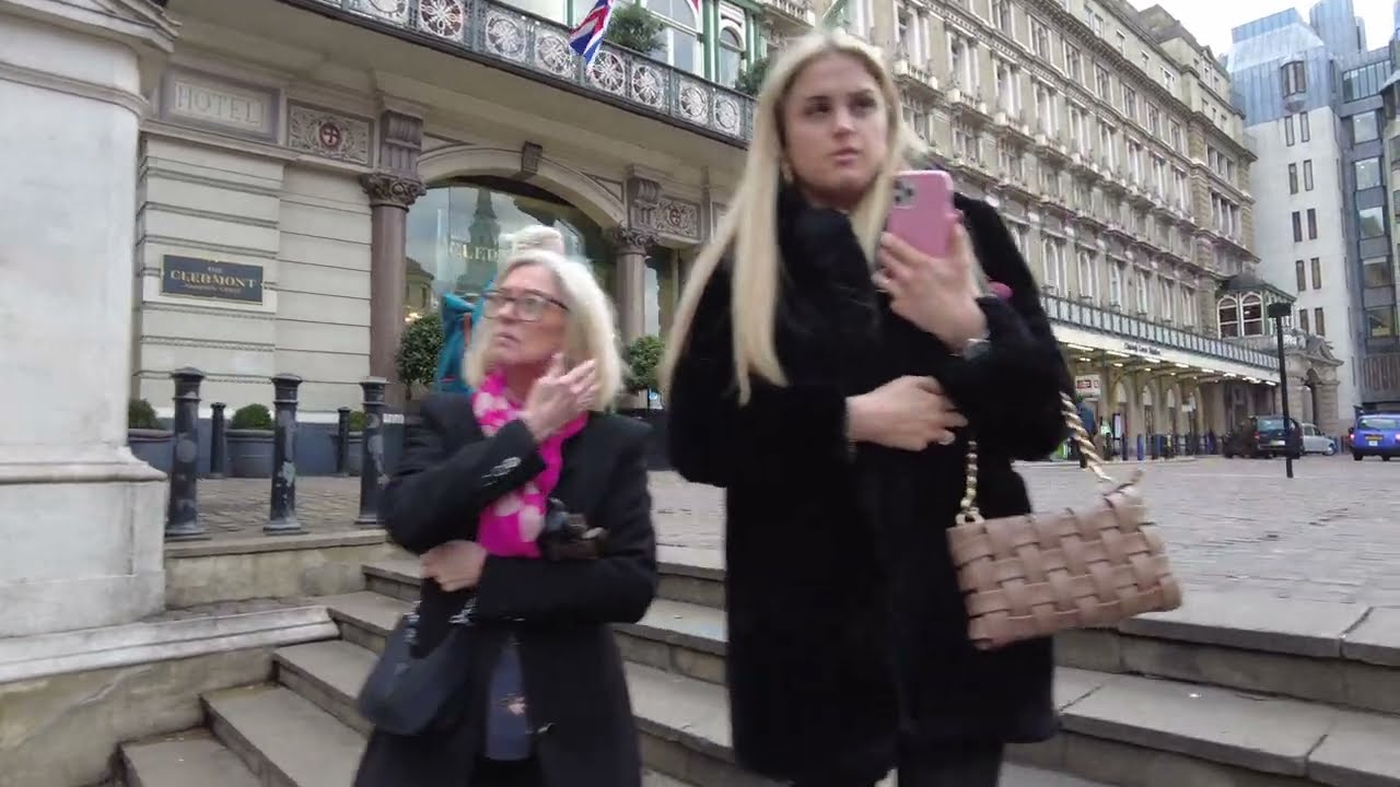 London Wild Walking Charing Cross Station to the Savoy Hotel [4K]