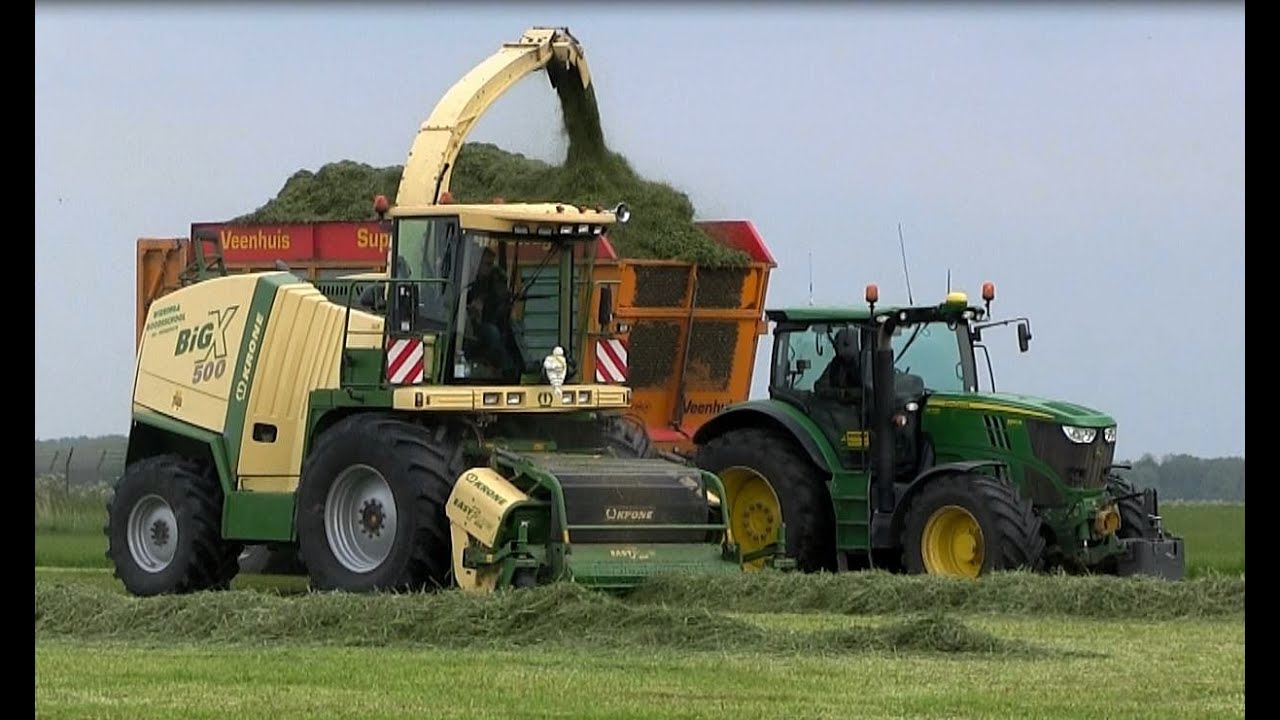 Gras hakselen met: KRONE BiGX 500 Loonb. Wieringa / Buitenkamp