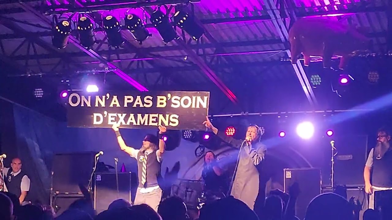 Mononc' Serge et Anonymus - Une autre brique dans ta face - J'pue pas, j'Sens l'Punk - Lavaltrie