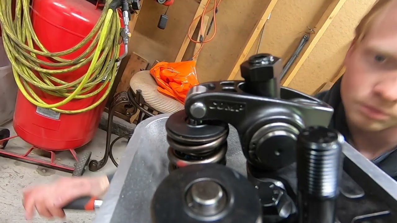 LT1 Full Rebuild Tutorial Part 10 (How to measure pushrod length)