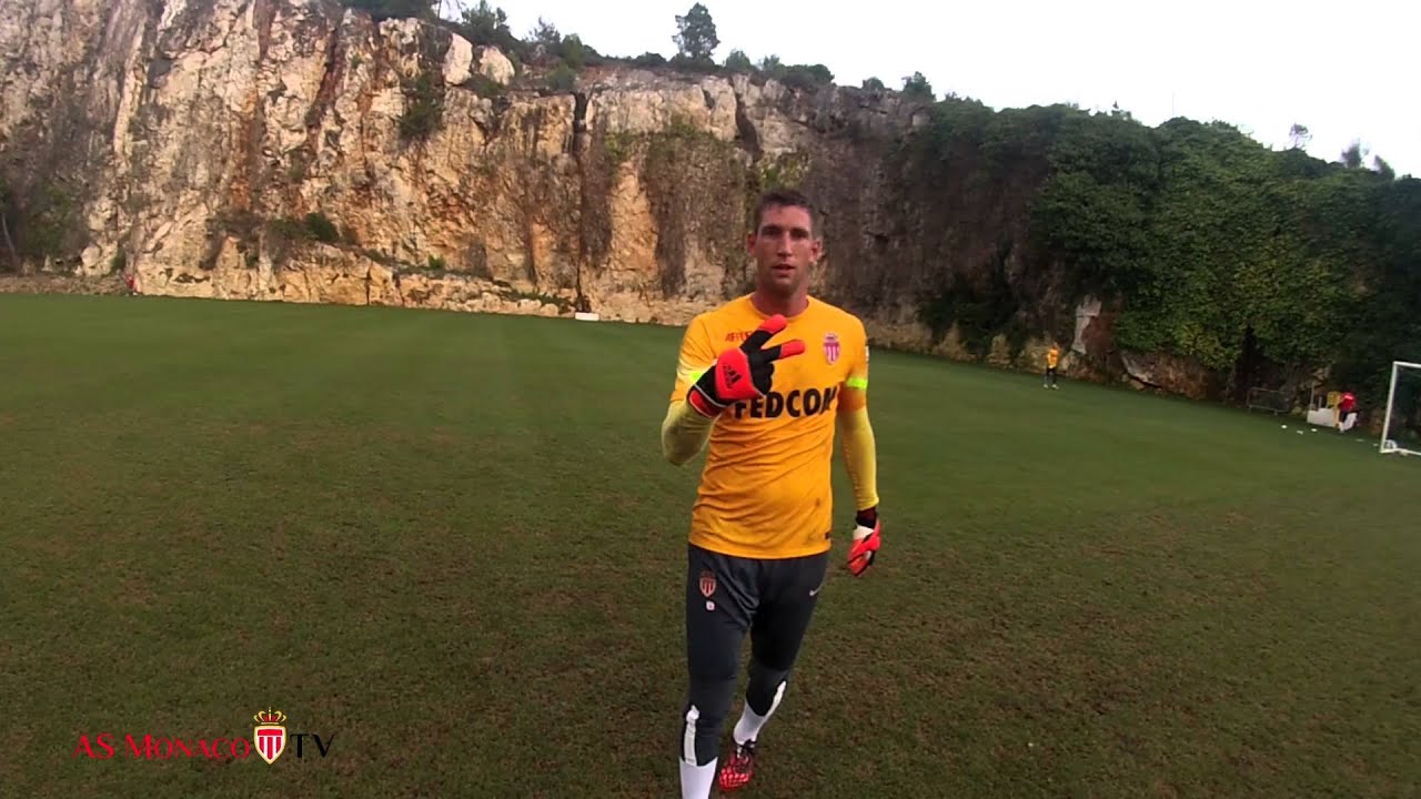 Stekelenburg, WHAT A SHOOT !
