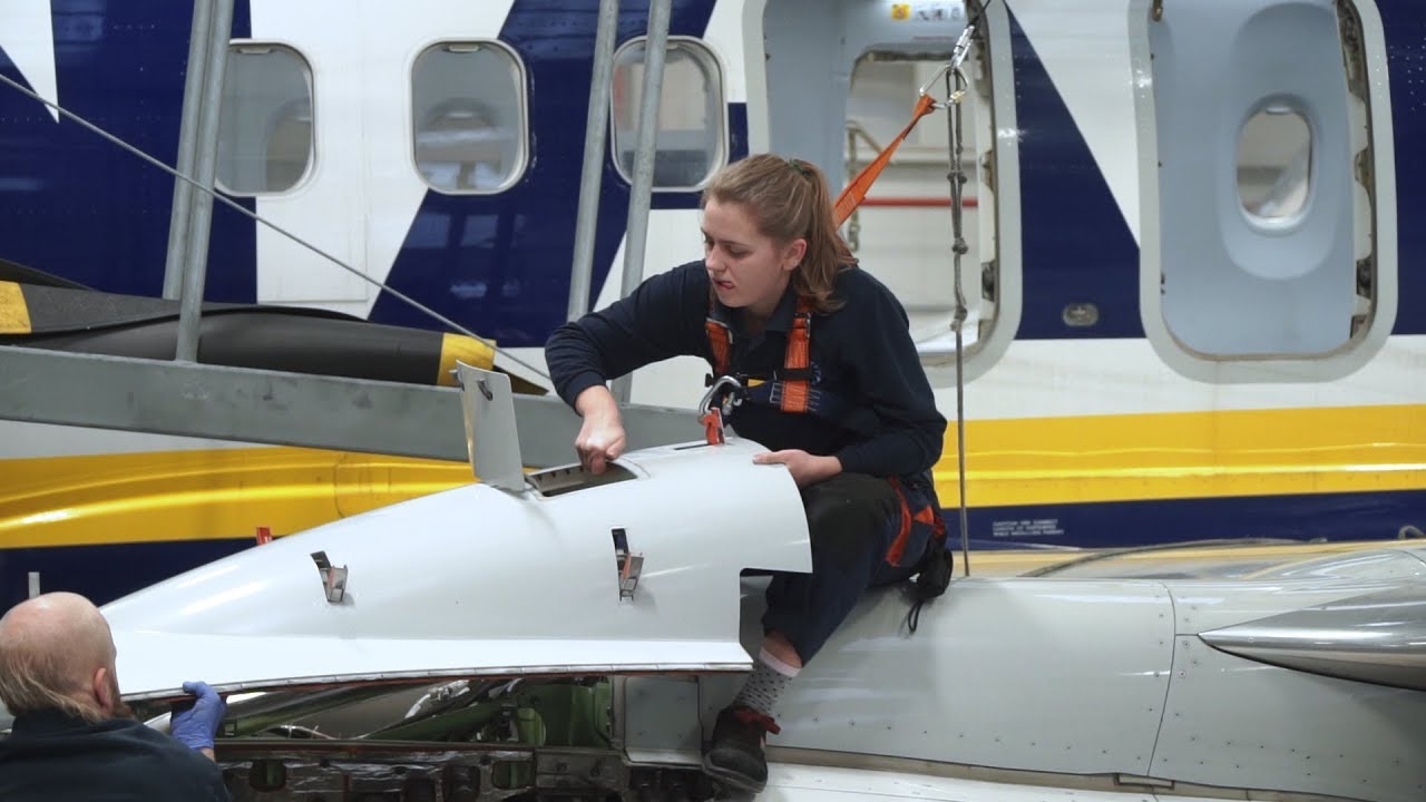 Susipažinkite - Vyresnioji Aviacijos Mechanikė Daiva | KAMS