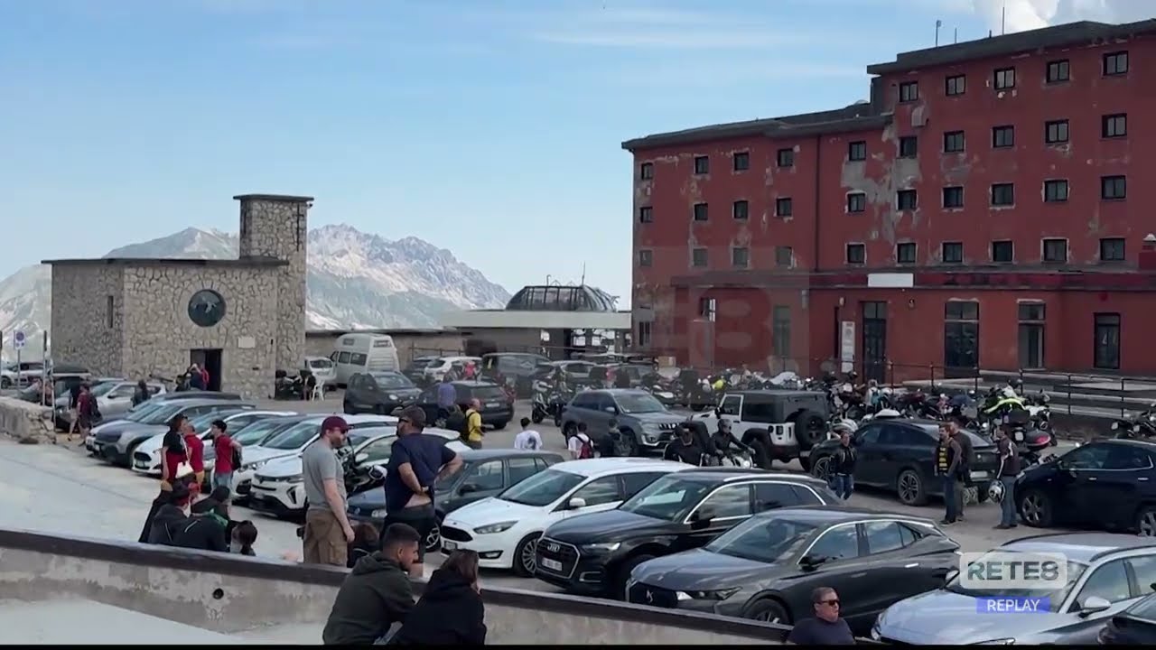Gran Sasso - Funivia presa d'assalto a Ferragosto