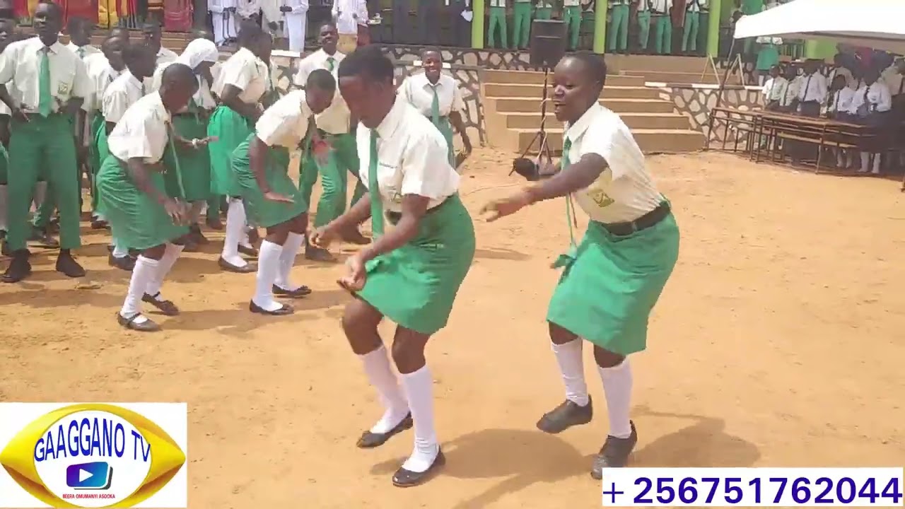 BP SSEBAGGALA AKYALIDDE  ST JONAH HIGH SCH ABAYIZI BAYIMBYE ENNYIMBA EZITENDEREZA OMUTONZI.