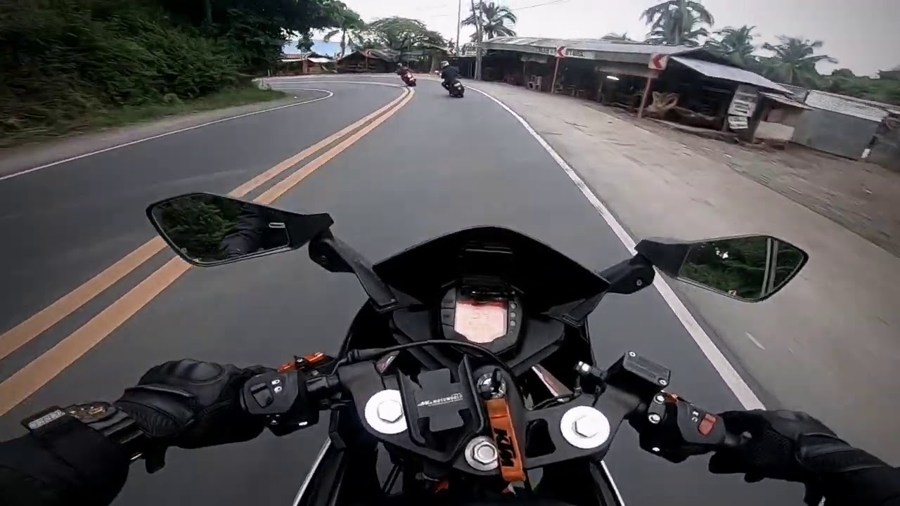 KTM RC390 at Mabitac Laguna Twisties