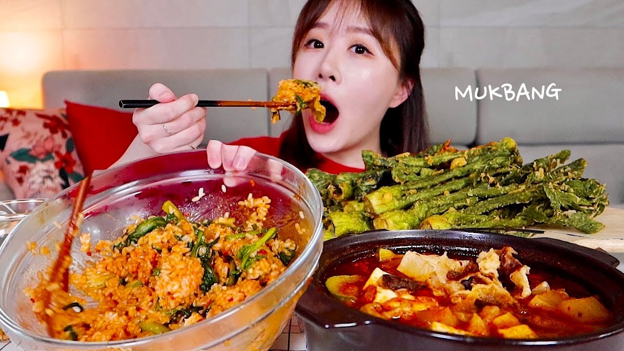 열무김치 팍팍 넣은 열무비빔밥, 차돌박이 된장찌개, 바삭한 두릅 튀김 먹방!! Bibimbap, Doenjang jjigae, Fried Dooreup MUKBANGㅣASMR