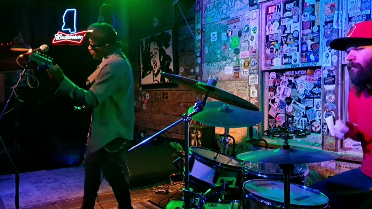 Stud Ford Grandson Of Blues Legend T-Model Ford Performs His Unreleased Song "THE MAN"