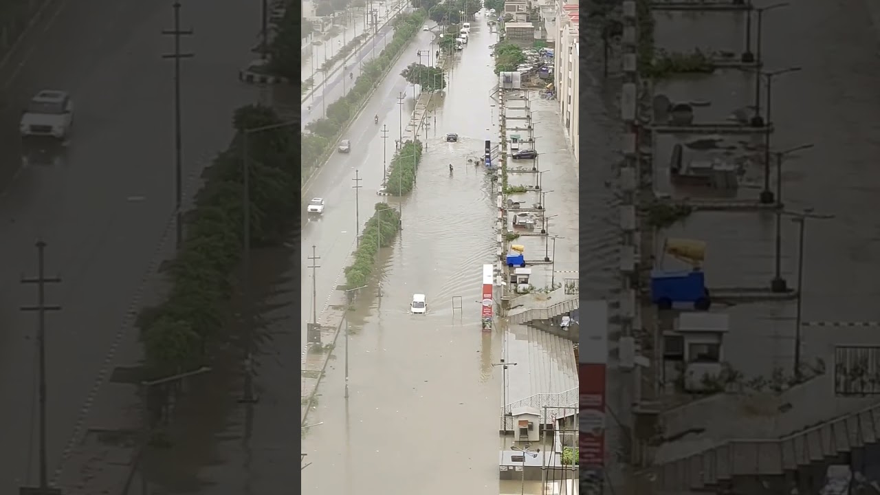#delhistreets #gurgaon #delhifloods #waterlogging #rain