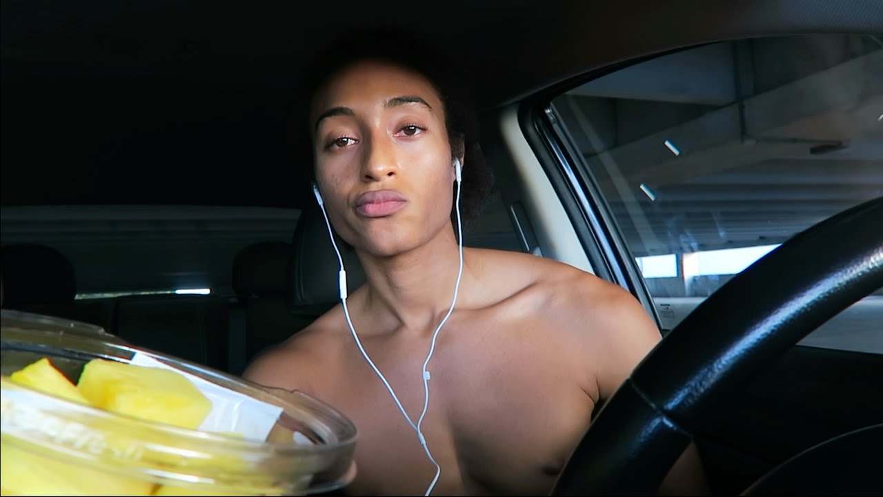 Juicy Pineapple ASMR (open mouth sounds)