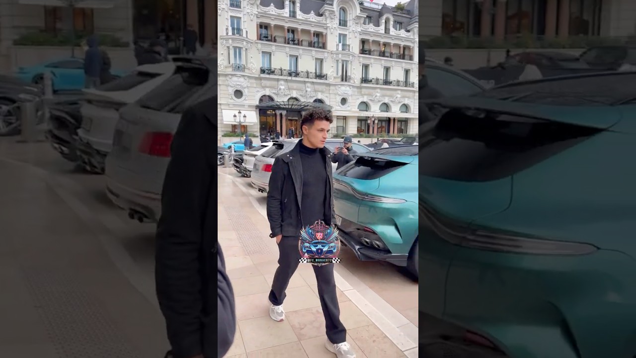 Ландо Норрис покидает казино Монте-Карло на своем Lamborghini 