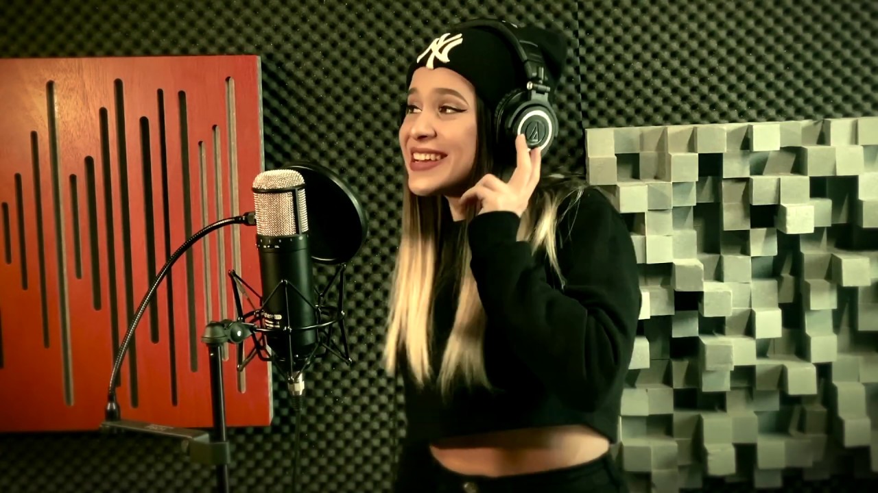 TONES AND I - Dance monkey (cover Amalia Uruc)