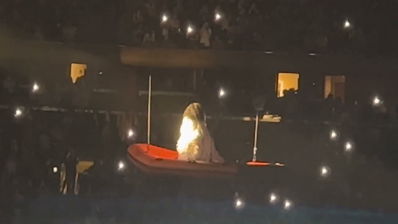 SZA - Supermodel & Nobody Gets Me @ MSG 03-04-2023
