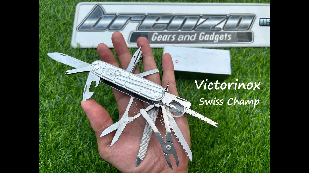 Gears Vlog #6 - Victorinox Swiss Champ and Climber Red