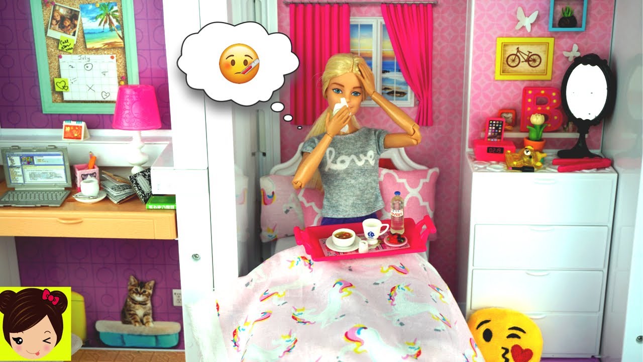 Barbie Esta Resfriada Ken y Sus Hermanas la Cuidan - Barbie Rutina de Mañana en Mansion de Sueños -