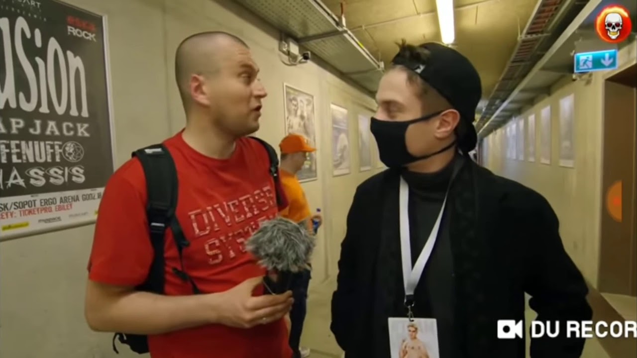 L-PRO ściągnął Maskę Kamerzyscie 