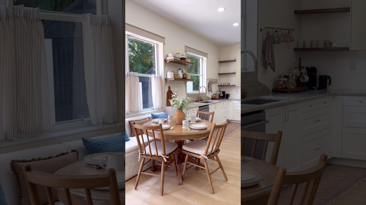 I finally have the breakfast nook I&rsquo;ve always wanted 🥹✨ #breakfastnook #homemakeover #kitcheninspo
