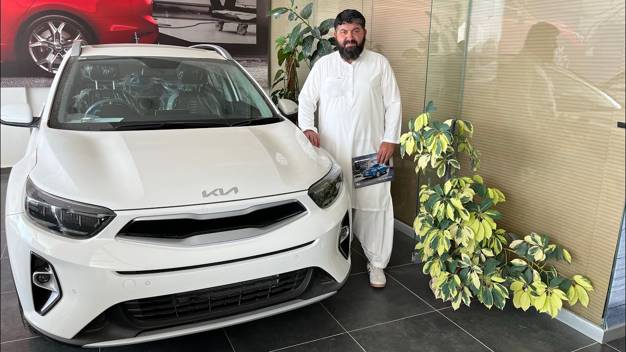 KIA STONIC Price drops to 4.7 million #Smart Urban SUV #Good fuel average #Safety airbags TPMS