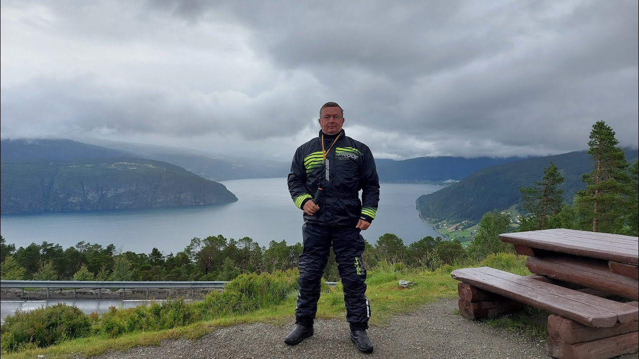 Norwegen Motorrad: Bøyabreen, Geiranger, Dalsnibba, Ørnesvingen, Trollstigen, Stigfossen, Åndalsnes