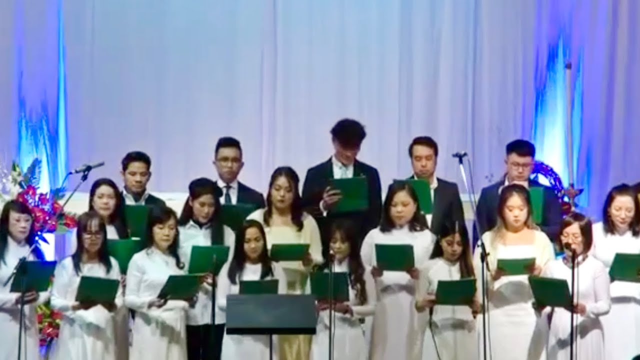 Máng Cỏ Đêm Đông — Thánh Ca Canh Thức Giáng Sinh 2023 [cđ Cecilia]