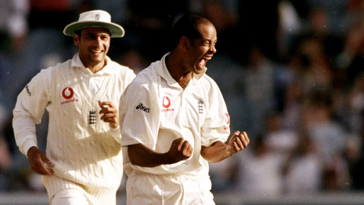 Six-for! Headley the hero as England steal Boxing Day Test | Ashes Rewind