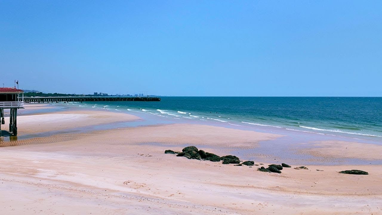 Beach Sounds in Hua Hin, Thailand. Stunning!