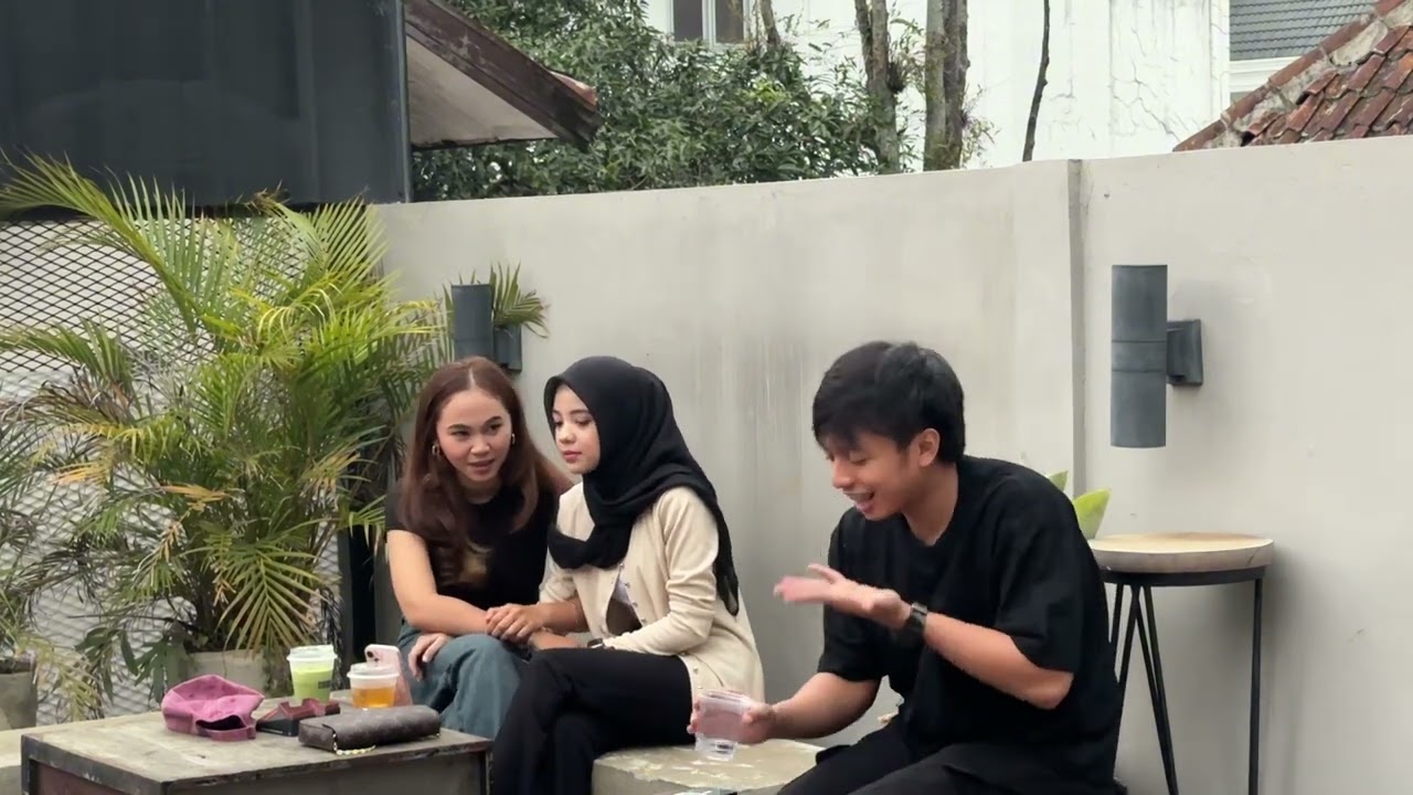 PRANK MENDUA KE CEWE LAIN BOONGIN CEWE INI MALAH KENA PLAK LAGI!!