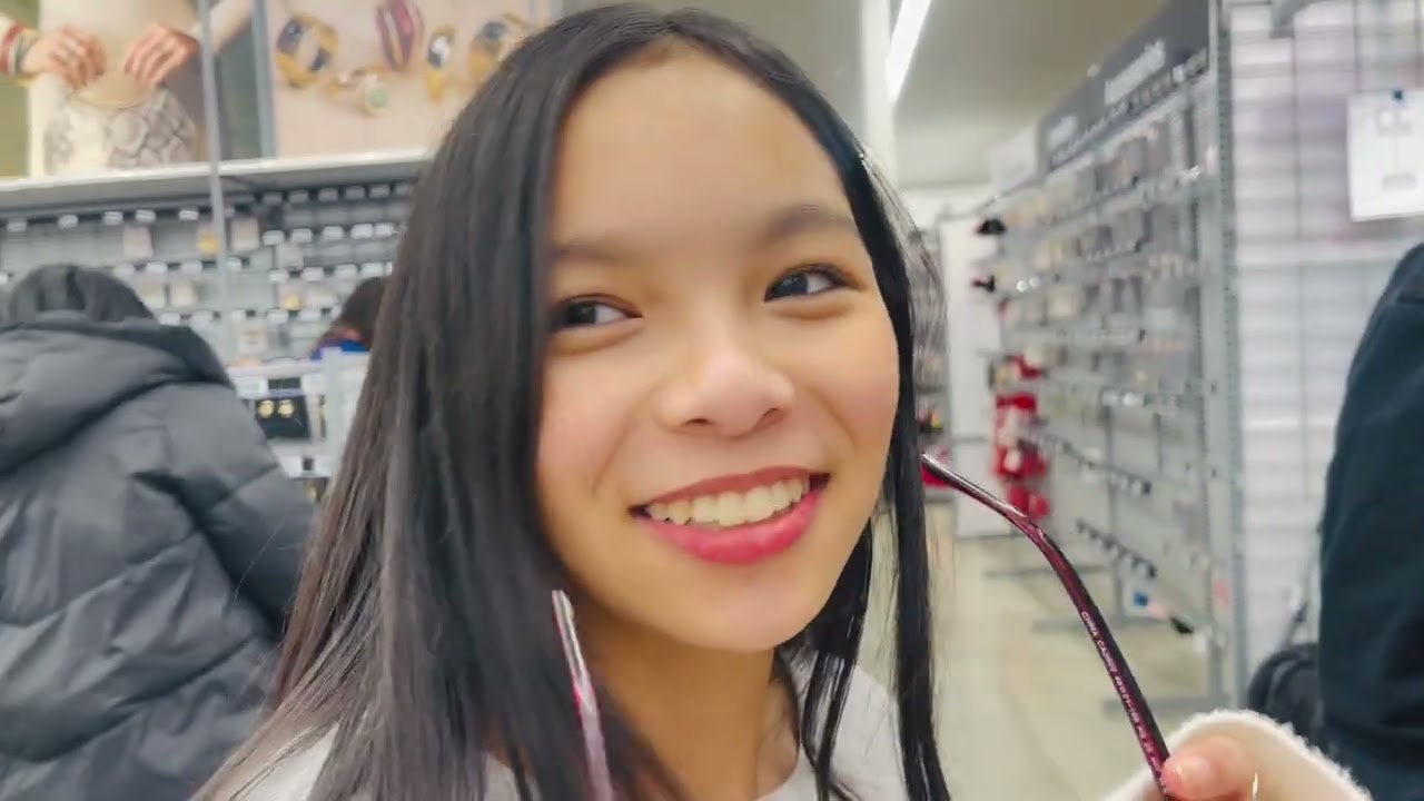 Walmart ma shopping garnu jada xora harayo tespaxi khojdai jada xora vetiyo 