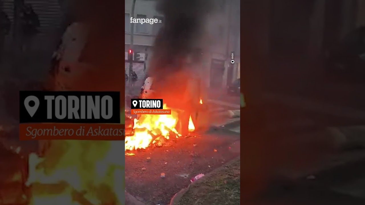 Askatasuna, scontri a Torino tra polizia e manifestanti: idranti, lacrimogeni e cassonetti in fiamme