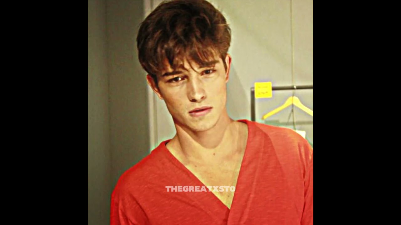 Behind the scenes of the iconic Chico Lachowski photo 👀 #shorts